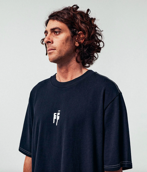 Former Skewer Oversized T-Shirt - Black