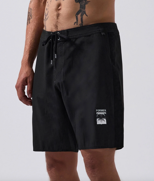 Former System 19’ Trunk - Black