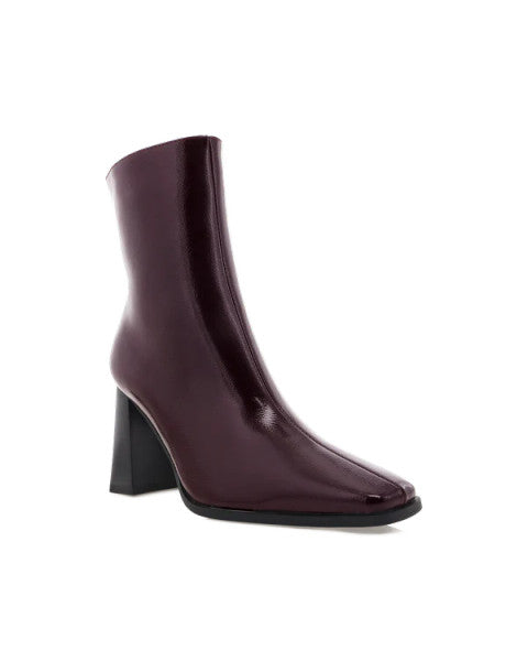 Billini Wez Boots - Mulberry Crinkle Patent