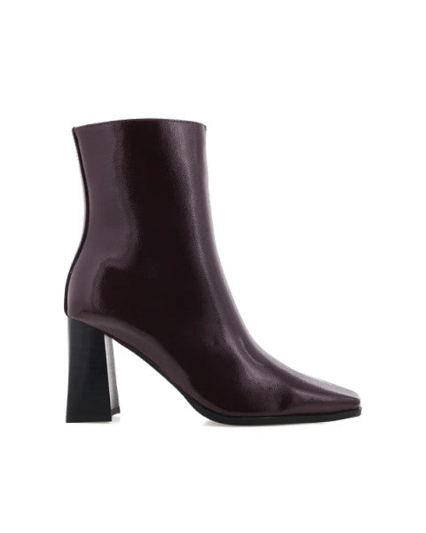 Billini Wez Boots - Mulberry Crinkle Patent